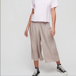 Aritzia Sunday Best Sullivan Pants XXS | Cropped Wide Leg Lightweight Culottes